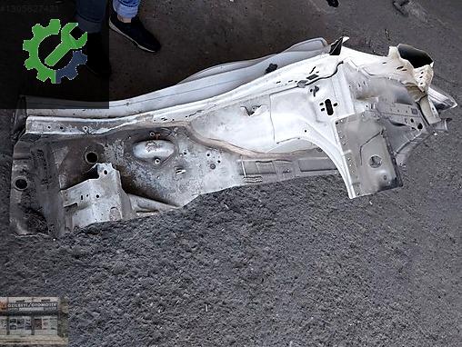 Ford Focus Çamurluk (Arka) çıkma parça