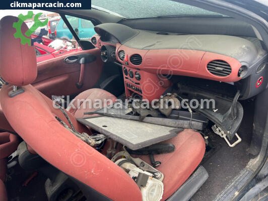 Mercedes-Benz A Serisi Torpido çıkma parça