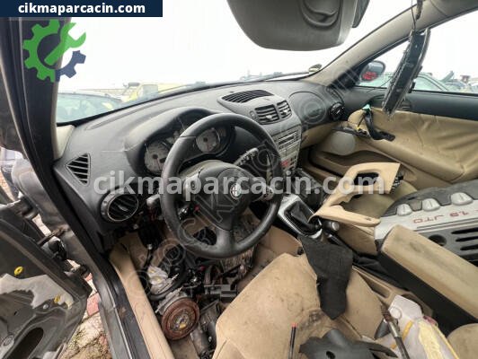 Alfa Romeo GT Torpido çıkma parça