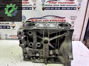 GOLF 5 1.6 FSİ BENZİNLİ YARIM MOTOR SIFIR YAPILI