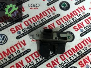Golf 6 bagaj kilidi cikma orj 5K0827505A