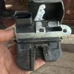 Volkswagen Golf Bagaj Kilidi çıkma parça - EYLÜL OTOMOTİV YEDEK PARÇA (İSTANBUL) İSTANBUL
