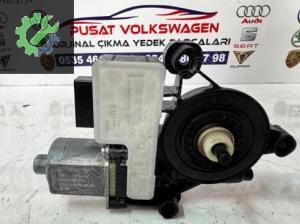 GOLF 7 ÇIKMA SOL ARKA CAM MOTORU 5Q0 959 811 A