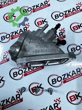 Volkswagen Golf Gaz Kelebeği 04L128637 çıkma parça
