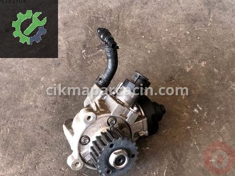 Audi Golf Mazot Pompası 04L130755D çıkma parça