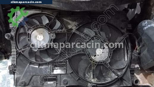 Volkswagen Passat Fan Motoru çıkma parça