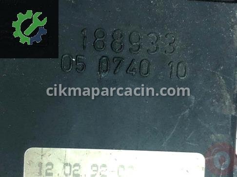Volkswagen Golf Cam Krikosu 05075530 çıkma parça