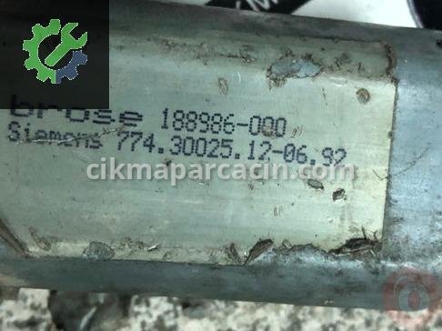 Volkswagen Golf Cam Krikosu 05075530 çıkma parça