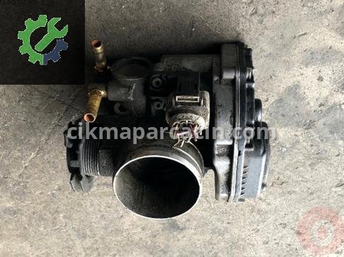 Volkswagen Golf Gaz Kelebeği 06A133064M çıkma parça
