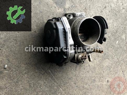 Volkswagen Golf Gaz Kelebeği 06A133064M çıkma parça