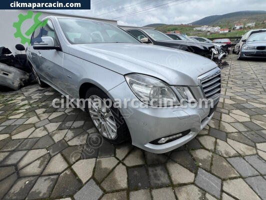 Mercedes-Benz 250 Far çıkma parça