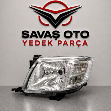 Toyota Hilux Sağ Ön Far çıkma parça