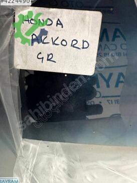 Honda Accord Ön Cam çıkma parça