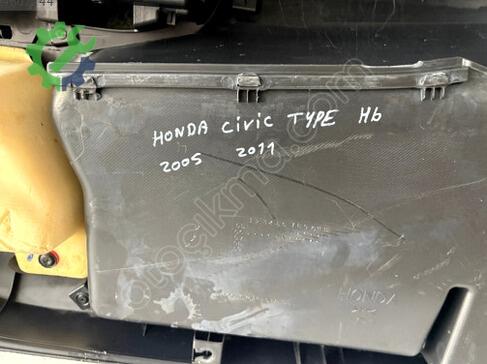 Honda Civic Kapı Döşemesi çıkma parça