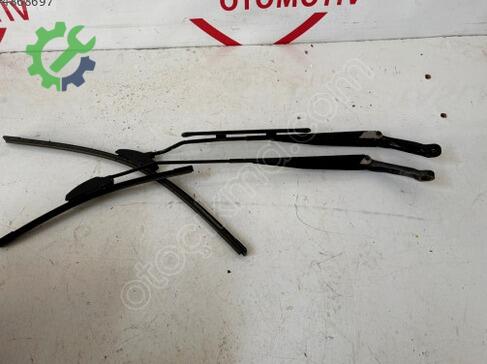 Honda Civic Silecek Kolu çıkma parça