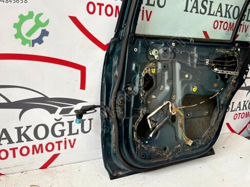 Honda Civic Sağ Arka Kapı çıkma parça