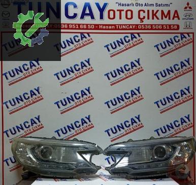 Honda CR-V Sağ Ön Far çıkma parça
