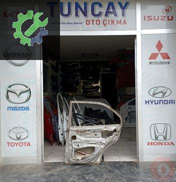 Hyundai Accent Sağ Arka Kapı 2003-2006 çıkma parça