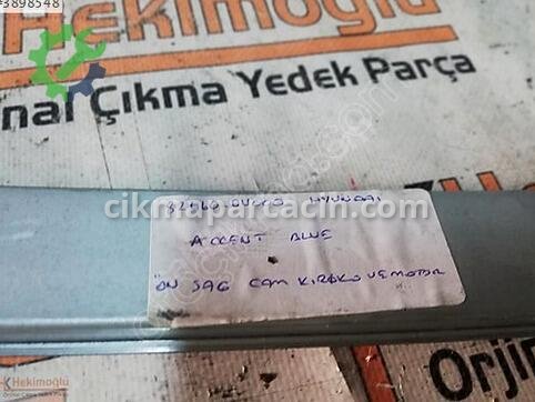 Hyundai Accent Cam Krikosu 824600U000 çıkma parça