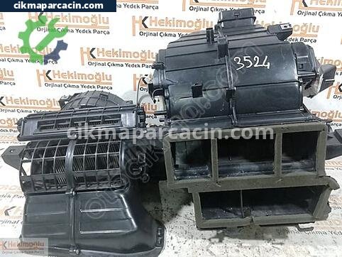 Hyundai Accent Kalorifer çıkma parça