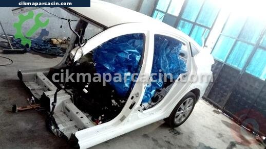 Hyundai Accent Tavan çıkma parça