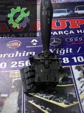 Hyundai Accent Sinyal Kolu çıkma parça