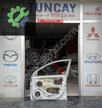 Hyundai Accent Sağ Ön Kapı 2006-2012 çıkma parça