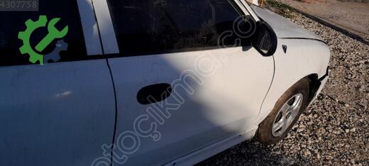 Hyundai Accent Kapı çıkma parça