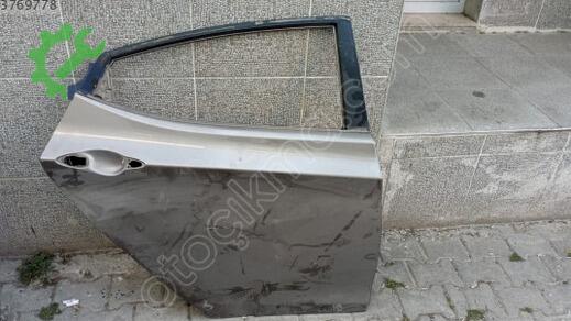 Hyundai Elantra Sağ Arka Kapı çıkma parça