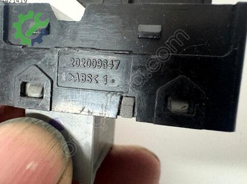 Hyundai Elantra Cam Düğmesi 202009647 çıkma parça