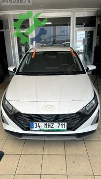 Hyundai i20 Ön Cam çıkma parça