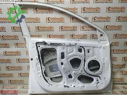 Hyundai i20 Sol Ön Kapı çıkma parça