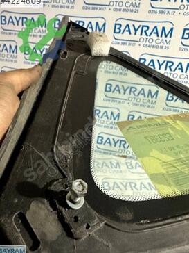 Hyundai i30 Sağ Arka Kelebek Camı çıkma parça