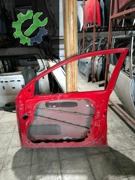 Hyundai i30 Sağ Ön Kapı 2008-2012 çıkma parça