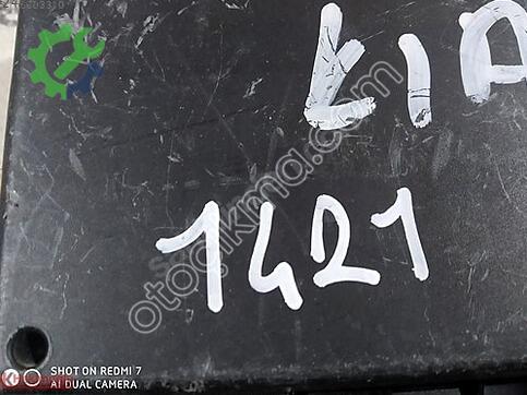 BMW 1 Serisi 954001RBP0 çıkma parça