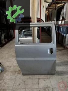 HYUNDAİ STAREX SAĞ ORTA SÜRGÜLÜ KAPI 2004-2007