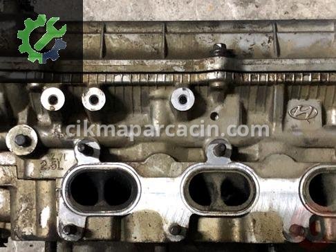 Hyundai Trajet Silindir Kapak çıkma parça