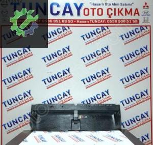 HYUNDAİ TUCSON ÖN PANJUR ÜST PLASTİK 2016-2020 ÇIKMA PARÇA