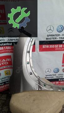 Hyundai Tucson Sağ Ön Kapı çıkma parça