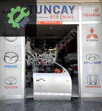 Hyundai Tucson Sağ Ön Kapı çıkma parça