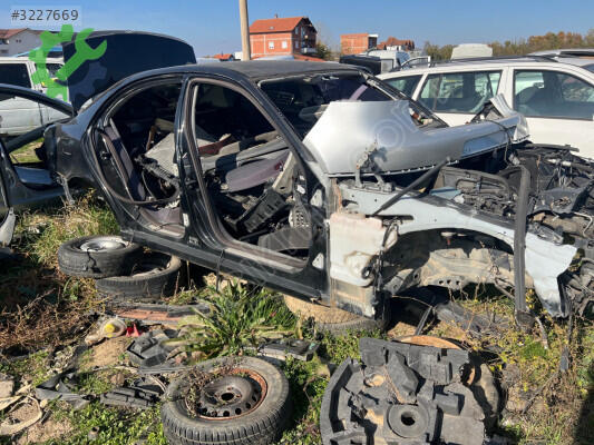 Mercedes-Benz E Serisi Kapı çıkma parça