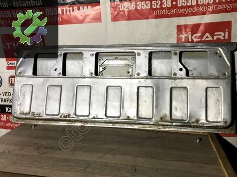 Isuzu D-Max Çıkma Orjinal Arka Bagaj Kapagı