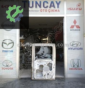 Isuzu D-Max Sağ Arka Kapı çıkma parça