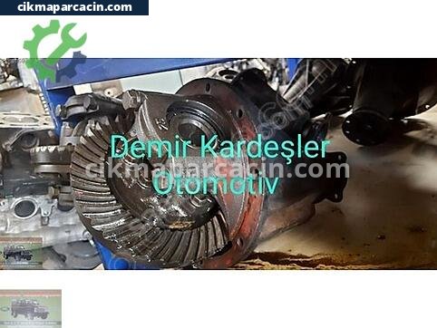 Isuzu NKR Defransiyel çıkma parça