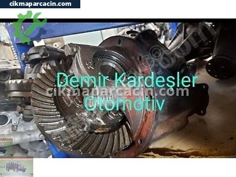 Isuzu NKR Defransiyel çıkma parça