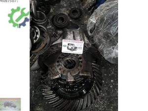 Isuzu Isuzu Şampiyon Çıkma Defransiyel