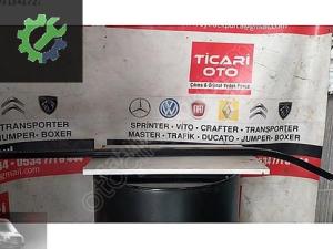 İveco Daliy orta kapi üst kizak