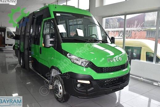 Iveco - Otoyol Daily Sağ Kapı Camı çıkma parça
