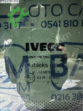 Iveco - Otoyol Daily Sağ Yan Cam çıkma parça