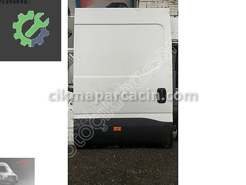 IVECO Daily Sağ Sürgülü Kapı çıkma parça